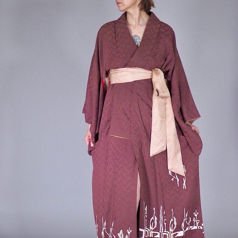 【日本製造】 柔軟絲綢和服長袍、和服連身裙、吉祥圖案、禮物 - 晚禮服/晚禮裙 - 絲．絹 