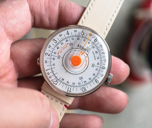 klokers 庫克錶 KLOK-08-D2 橘軸+單圈細直皮革錶帶 (18mm)