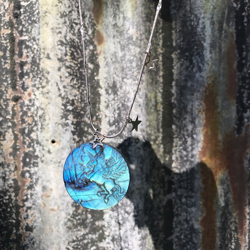 [Lost and find] natural stone blue unicorn star necklace - สร้อยคอ - เครื่องเพชรพลอย สีน้ำเงิน