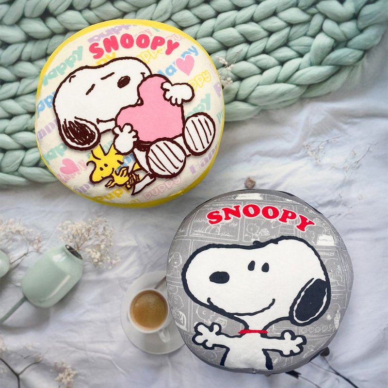 【SNOOPY】史努比 迷你雙面小圓抱枕 - 枕頭/抱枕 - 棉．麻 