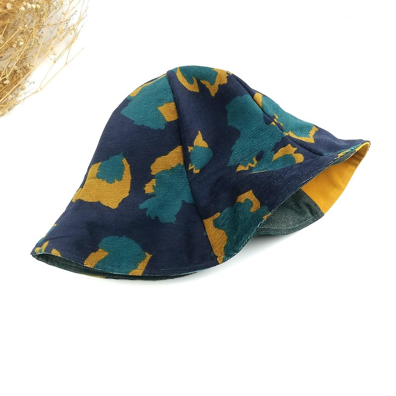 Calf Village Calf Village handmade double-sided hat customized sun hat neutral autumn and winter cotton velvet fashion wild {blue green leopard} [H-408] - หมวก - เส้นใยสังเคราะห์ 