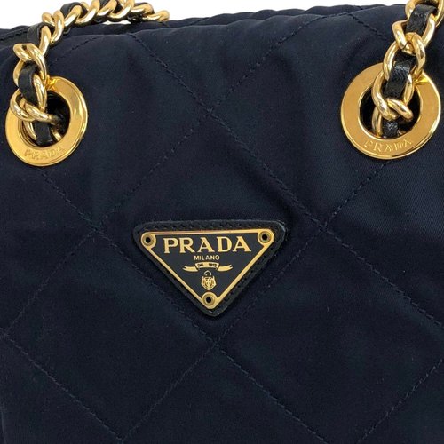 日本直送 名牌中古包 】PRADA プラダ キルティング トライアングルロゴ