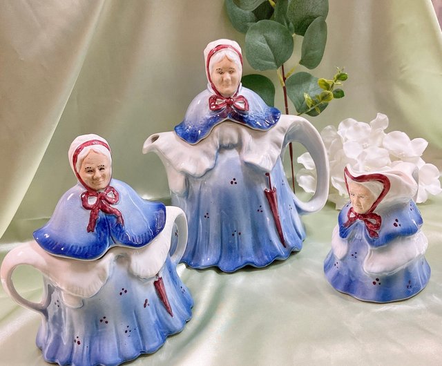 西洋アンティークジュエリー】非常に珍しい木材のコレクション