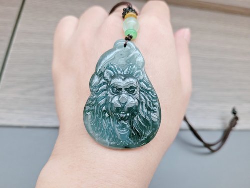 螺絲帽帽工作室 【親翠】天然瓜地馬拉翡翠 冰藍綠飄意境棉霸氣獅王牌調節是繩鏈