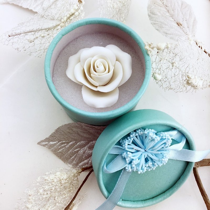 CereiZ Immortal Porcelain Flower·Innocent Rose Gift - Pottery & Ceramics - Porcelain White