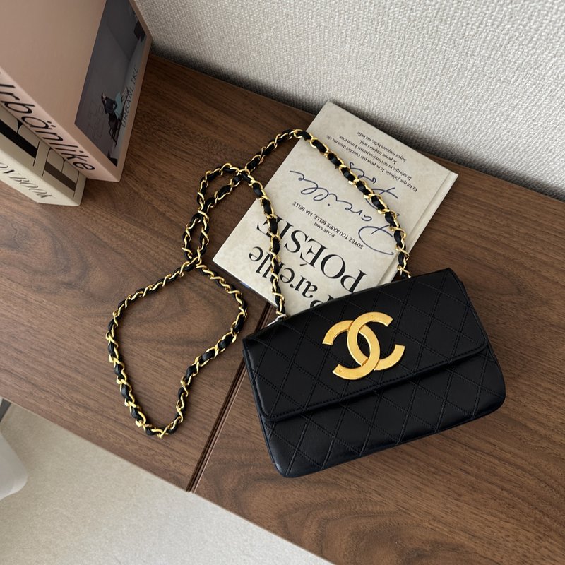 CHANEL Large CC Crossbody - กระเป๋าแมสเซนเจอร์ - หนังแท้ สีดำ
