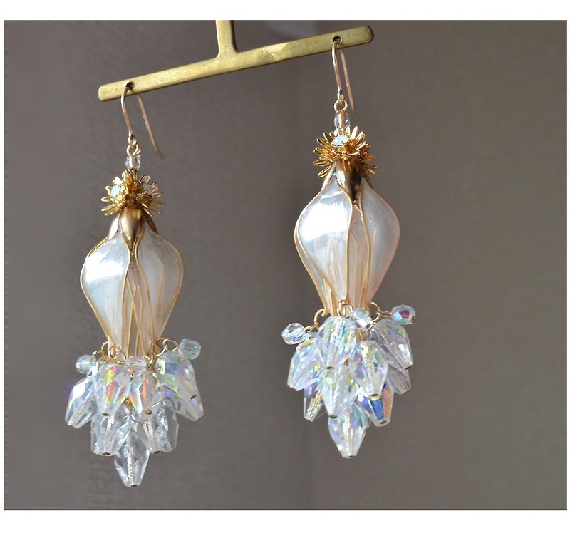 Jellyfish Dance / party earrings - ต่างหู - โลหะ สีทอง
