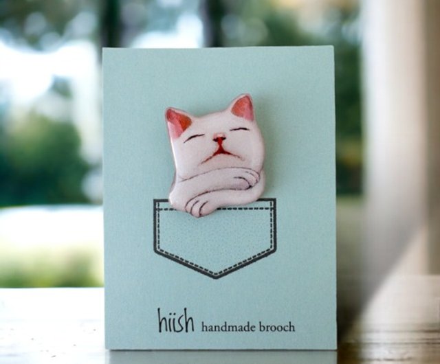 幸せうとうと猫のポケットブローチ - ショップ hiish - イッシュ