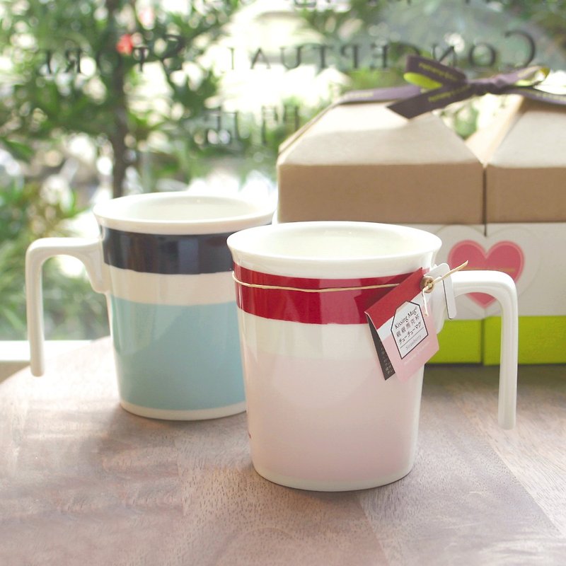 [Afternoon Tea Fun for Two] Sweetheart Strawberry + Little Navy-Kissing Mug Gift Box / Lid can be purchased - Mugs - Porcelain Multicolor