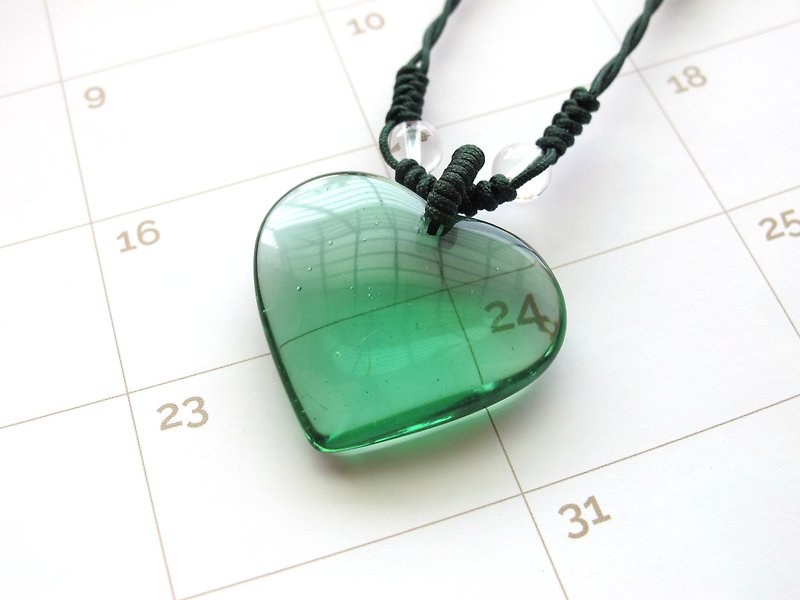Natural Glass x Amethyst x White Crystal [Green Glass] - Handmade Natural Stone Necklace Series - Necklaces - Glass Green