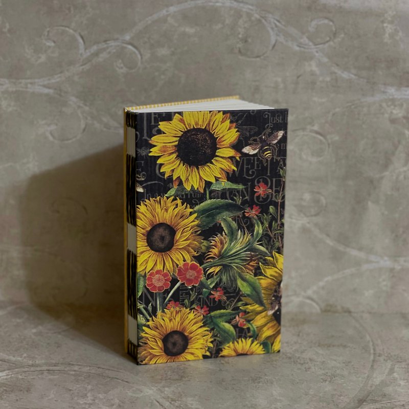 กระดาษ สมุดบันทึก/สมุดปฏิทิน - Sunflower French Handmade Book