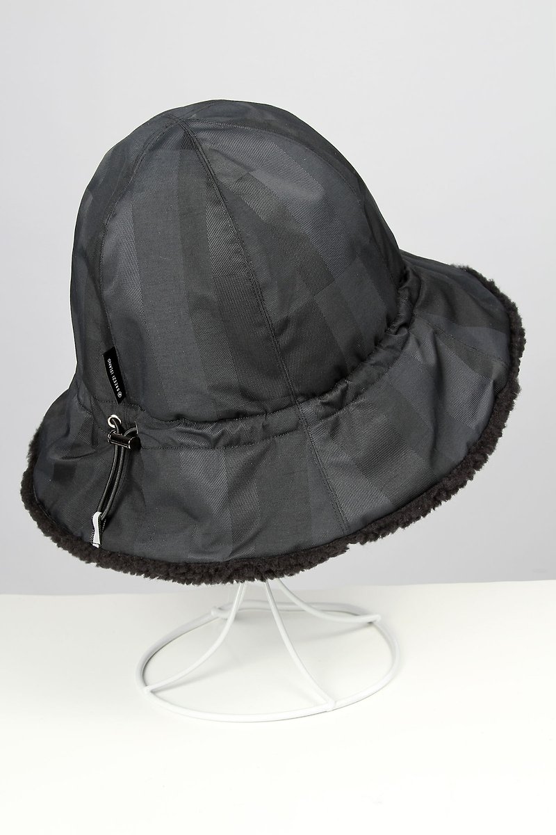 Waterproof Storage Furry Fisherman Hat-Black Plaid - หมวก - เส้นใยสังเคราะห์ สีดำ