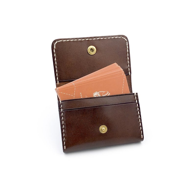 Handmade vegetable tanned leather-hidden buckle multiple card holder - ที่เก็บนามบัตร - หนังแท้ สีนำ้ตาล