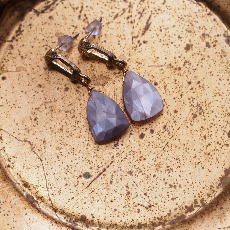 天然巧克力月光石鍍金耳環 大顆 Chocolate moonstone earrings - 耳環/耳夾/耳骨夾 - 半寶石 卡其色