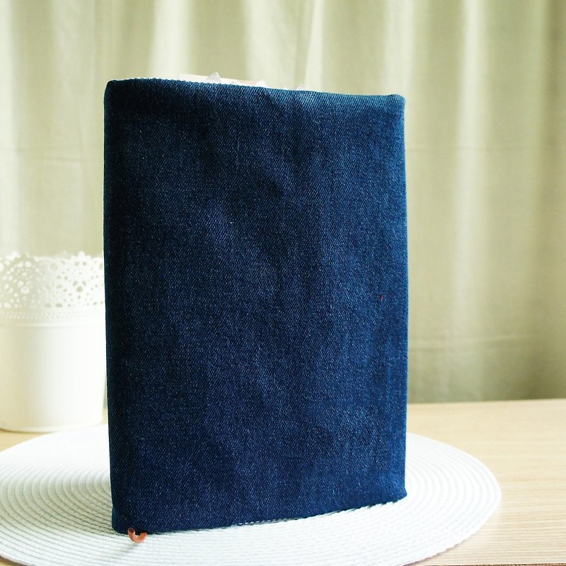 Lovely [Handsome tannin denim cloth book jacket, cloth book cover] Available in size 18 karat or 25 karat A5 - Book Covers - Cotton & Hemp Blue