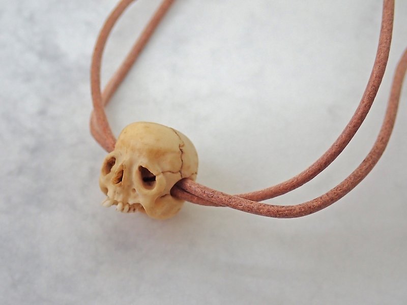 Japanese small skull bead for brecelet with horizontal hole Deer Antler-q - Bracelets - Other Materials 