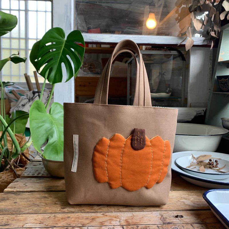 Orange Pumpkin/ Khaki/Handbag - กระเป๋าถือ - ผ้าฝ้าย/ผ้าลินิน สีส้ม