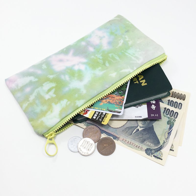 Tie Dye/Handmade/Cosmetic Bags/Zipper Pouch/Pencil box [Green river] - กล่องดินสอ/ถุงดินสอ - ผ้าฝ้าย/ผ้าลินิน สีเขียว
