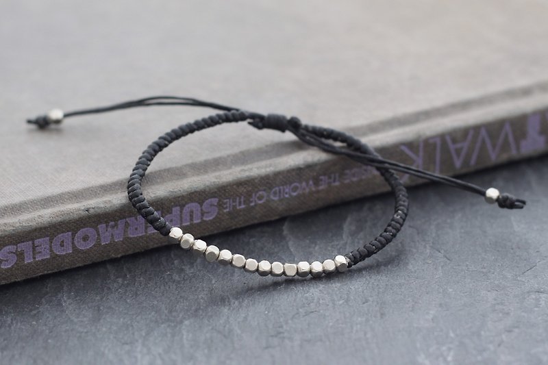 Minimal Black Woven Bracelets Silver Cube - สร้อยข้อมือ - ผ้าฝ้าย/ผ้าลินิน สีดำ