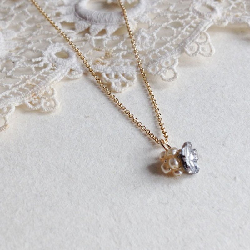 14kgf pebbly necklace 327 small vintage Swarovski and Pearl - สร้อยคอ - แก้ว สีเงิน