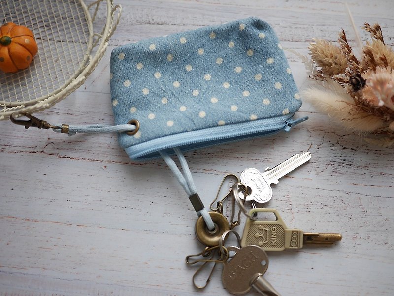 Zipper key bag with blue bottom - ที่ห้อยกุญแจ - ผ้าฝ้าย/ผ้าลินิน สีน้ำเงิน