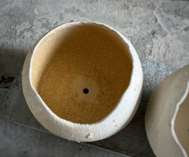 花器　信楽焼 　恐竜のたまご 恐竜Trexの卵？ 実は花器です~｜中村陶器 信楽焼の通販サイト