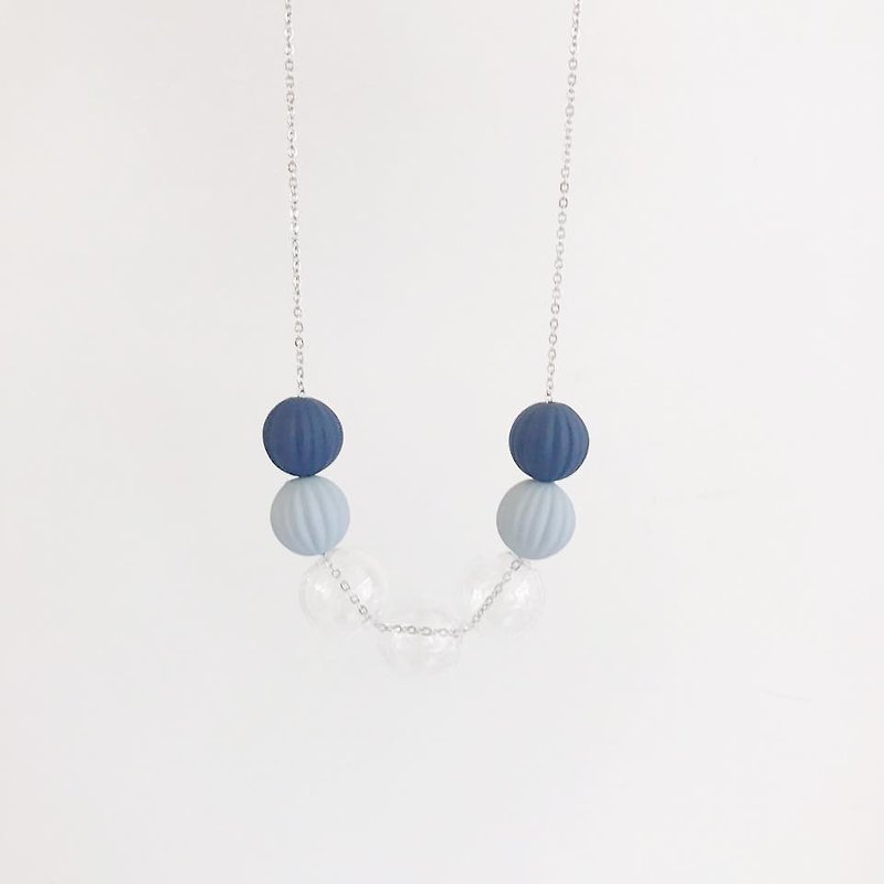 藍色玻璃珠項鍊 頸鏈 Navy Blue Glass Ball Necklace - 頸鏈 - 玻璃 藍色