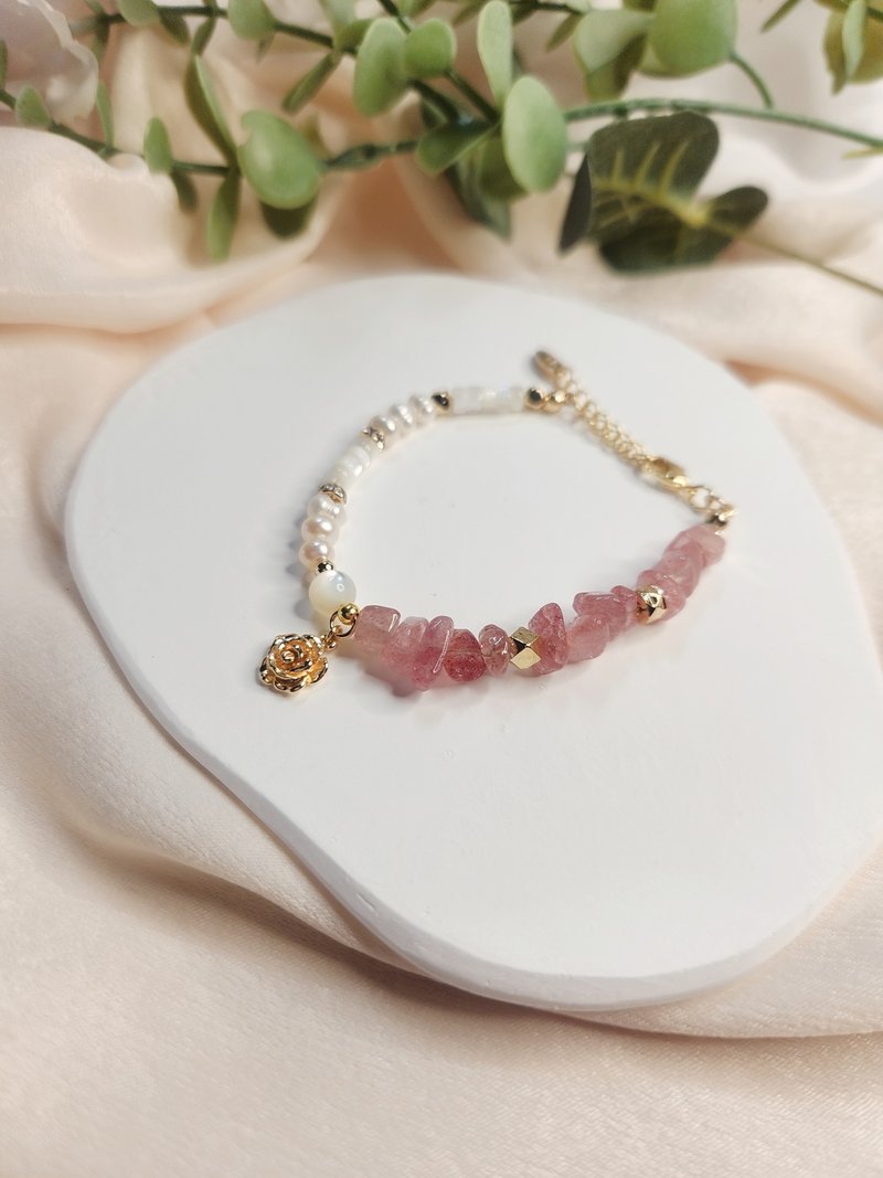 Spring is in full bloom - Strawberry Crystal [Peach Blossom Margin] Pearl and Semi- Gemstone Bracelet│ Chinese Valentine's Day - Bracelets - Crystal 