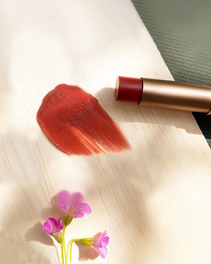nsòu Lipstick Care Set - Lip & Cheek Makeup - Eco-Friendly Materials 