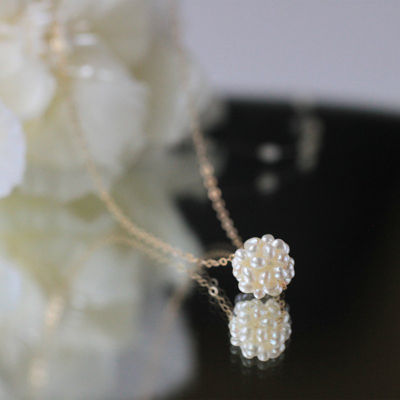 Birthstone of June. Heavy industry woven natural pearl flower ball 14KGF design gold necklace gift for girls - Necklaces - Pearl White