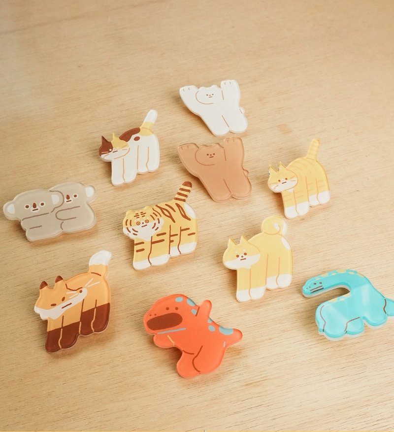 Furry Zoo 盲抽 動物造型 壓克力別針 10款 - 襟章/徽章 - 壓克力 多色