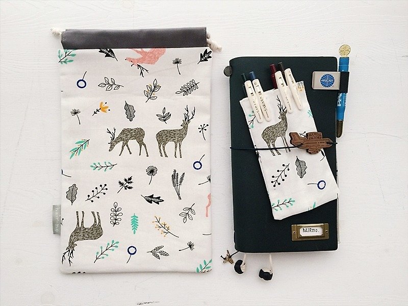 hairmo snow country elk hand account bag (TN / hobo / notepad / log) - Notebooks & Journals - Cotton & Hemp White