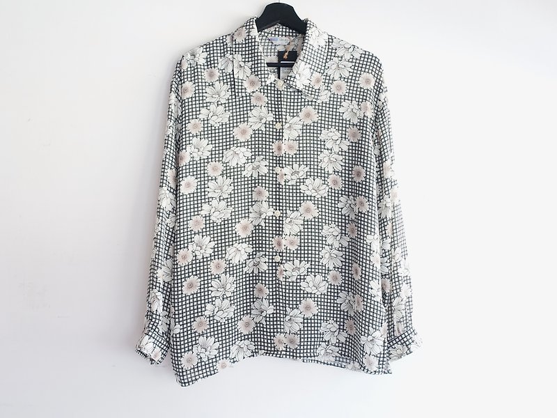 Awhile moment | Vintage long-sleeved shirt no.328 - Women's Shirts - Polyester Multicolor