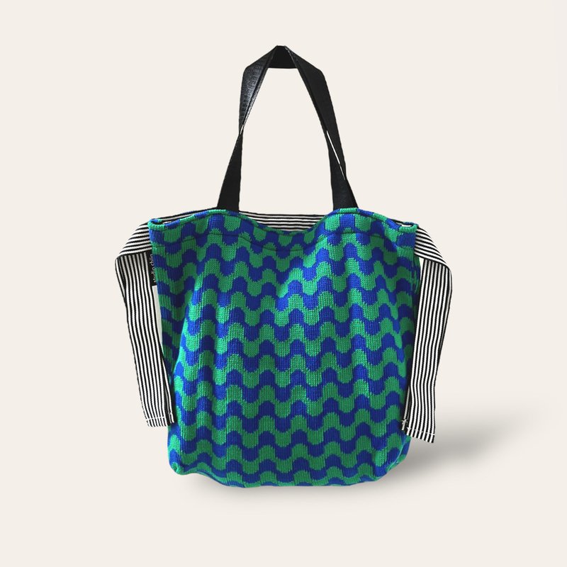 Soft Knit Tote -Blue x Green (Wave) - กระเป๋าถือ - เส้นใยสังเคราะห์ สีเขียว