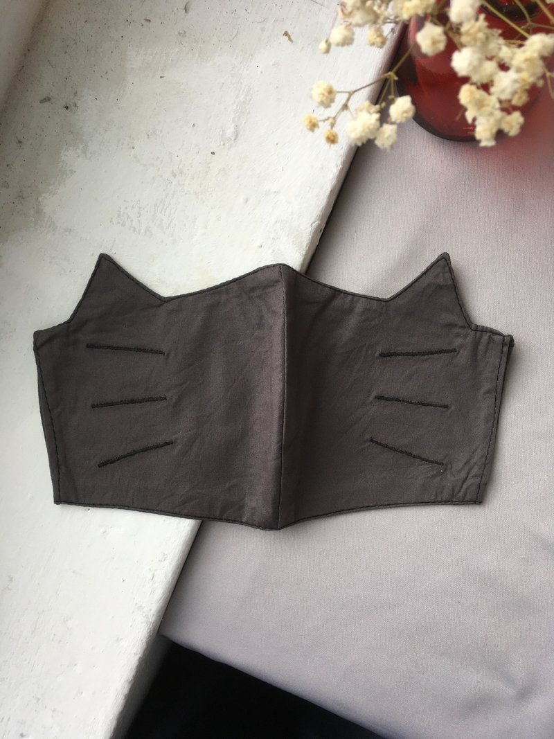 貓咪刺繡口罩套 多色 純棉 - 口罩/口罩收納套 - 棉．麻 多色