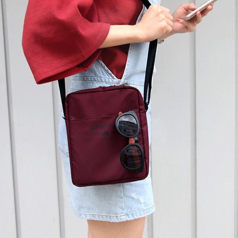 ICONIC wind and sunny Toast Crossbody - Burgundy red, ICO89629 - Messenger Bags & Sling Bags - Polyester Red