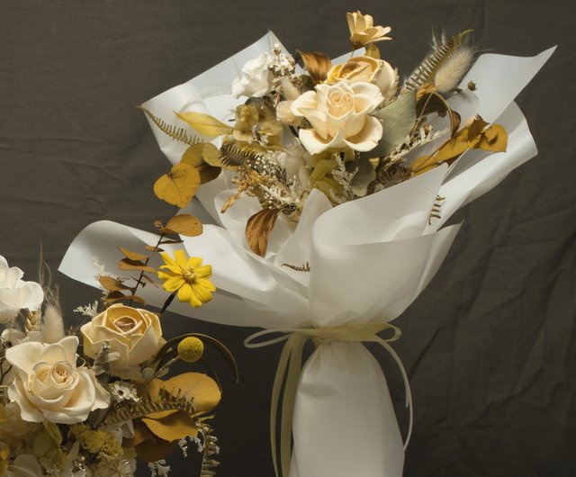 花束・植物 シューズ・鞄 洋書写真集 Bouquets de souliers 花束・植物 シューズ・鞄 洋書写真集 Bouquets de souliers