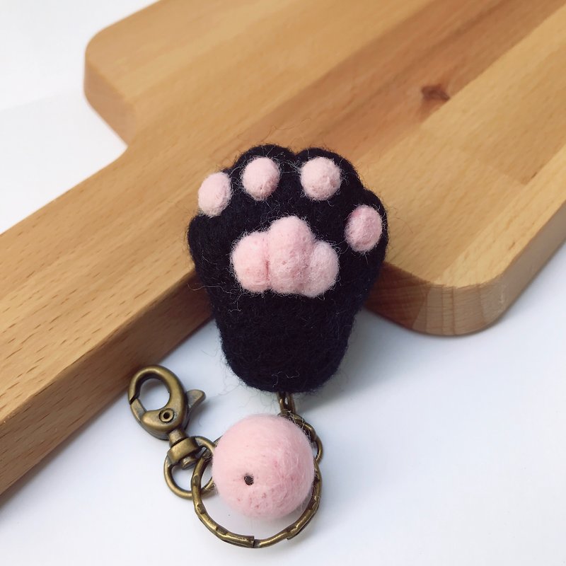 Cat's paw__wool felt key ring - Keychains - Wool Black