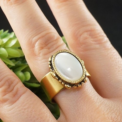 AGATIX White Mother of Pearl Adjustable Ring Oval MOP Gold Boho Free Size Ring Jewelry