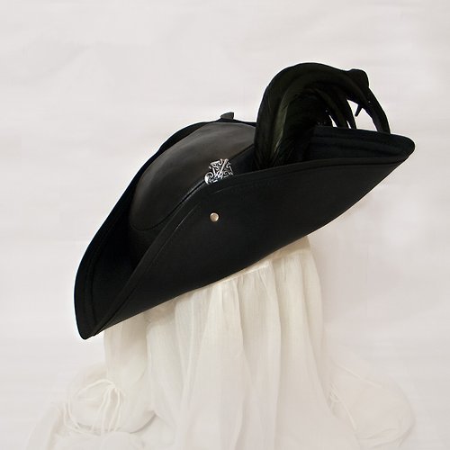 Svetliy Sudar Leather Arts Workshop Lady Maria leather hat v.1 (black) / hat with feathers / tricorne