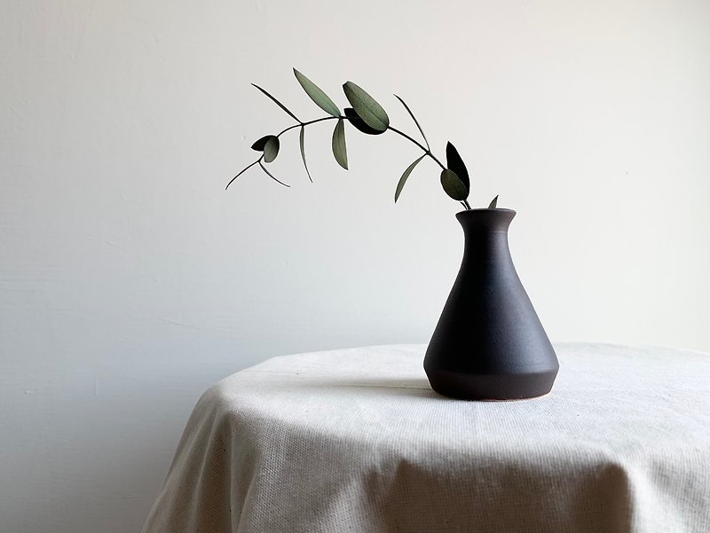 Tube-small vase - Pottery & Ceramics - Porcelain Black