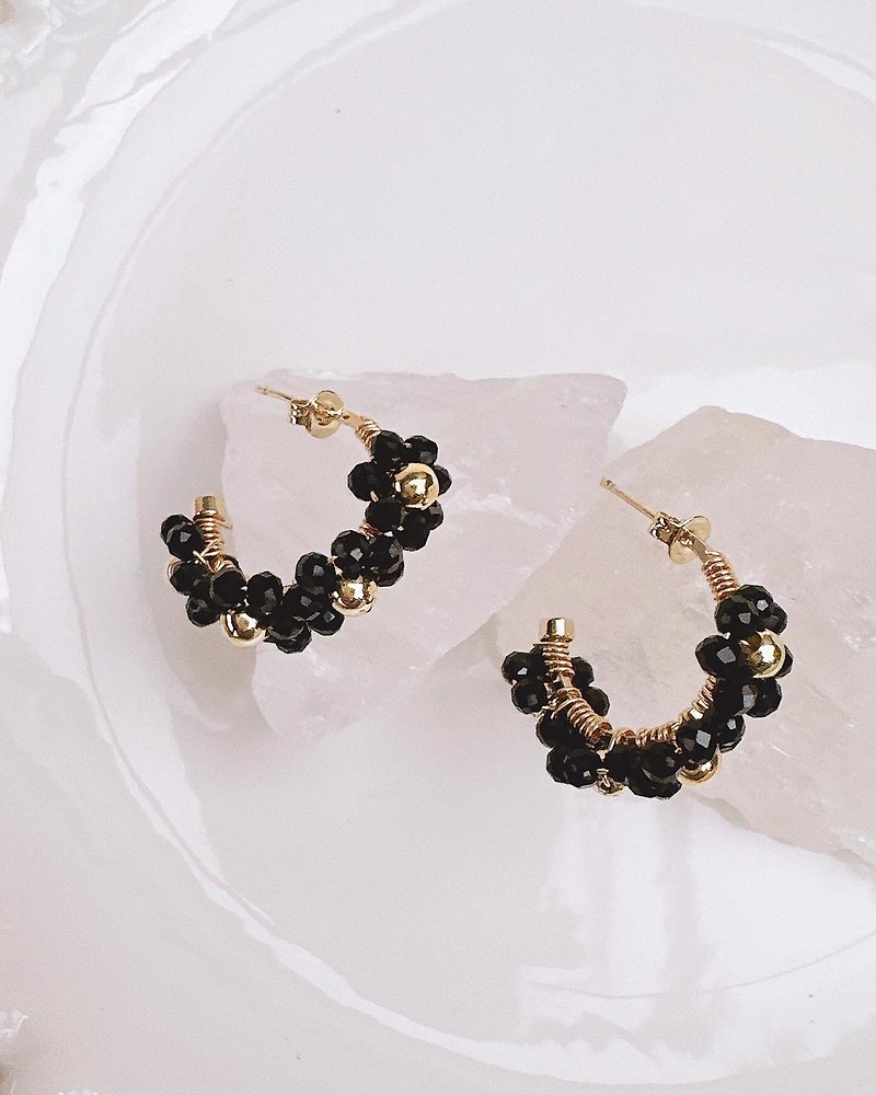 C&W natural diamond faceted obsidian hand-wound cute flowers 14ks925 earrings - ต่างหู - หยก สีทอง