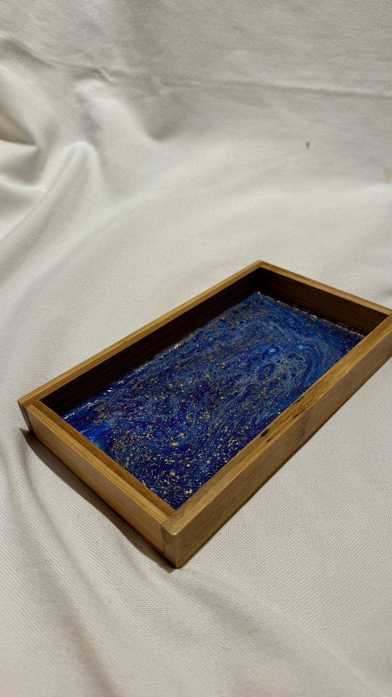 Resin art tray-Jinsha Hai Changfang - Serving Trays & Cutting Boards - Resin Blue