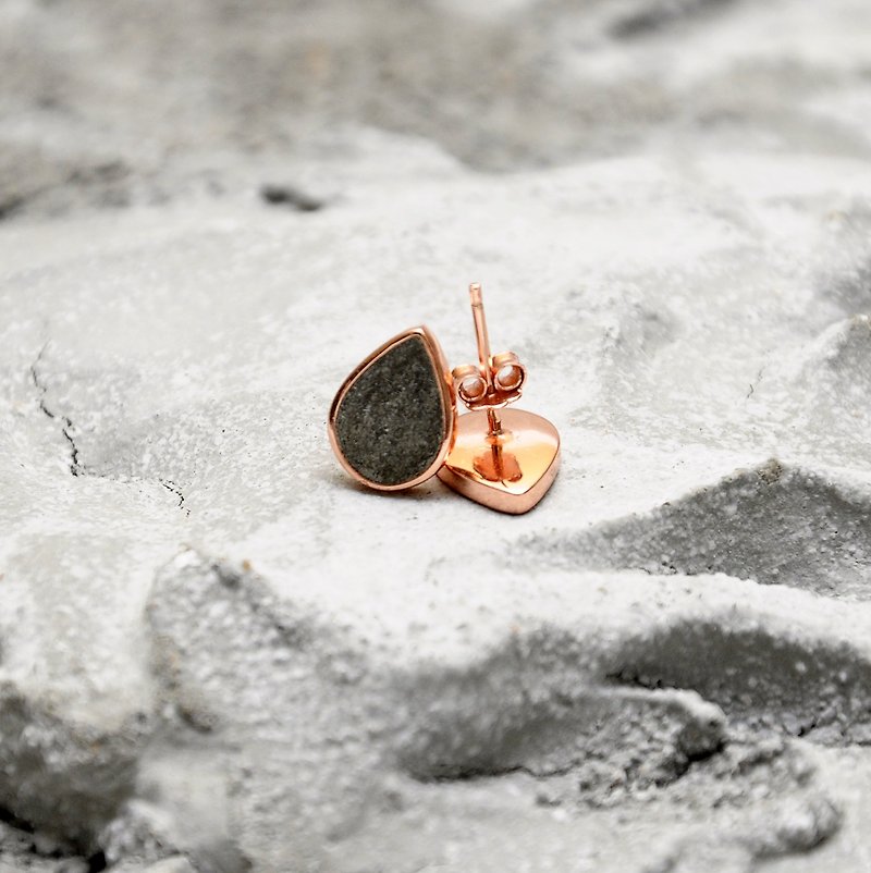 黑水泥水滴耳環(銀/玫瑰金) | 幾何系列 - 耳環/耳夾 - 水泥 黑色