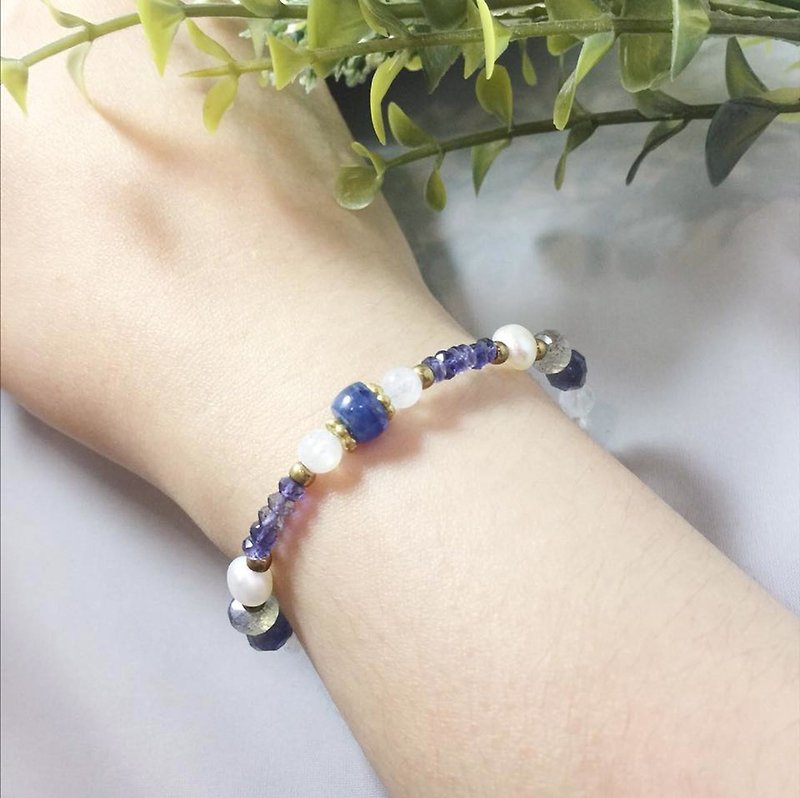 MH Natural Stone Custom Series_Blueberry Jam_Kyanite - Bracelets - Semi-Precious Stones Blue