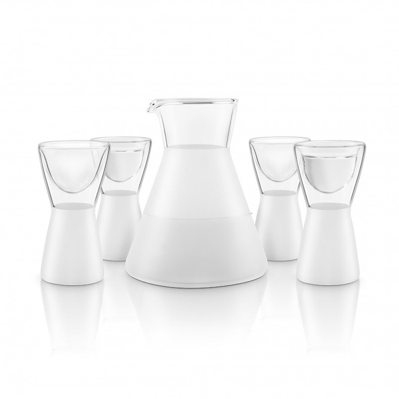 Final Touch Frosted Sake Decanter Set 1 Sake Decanter & 4 Glasses Included - Bar Glasses & Drinkware - Crystal Transparent