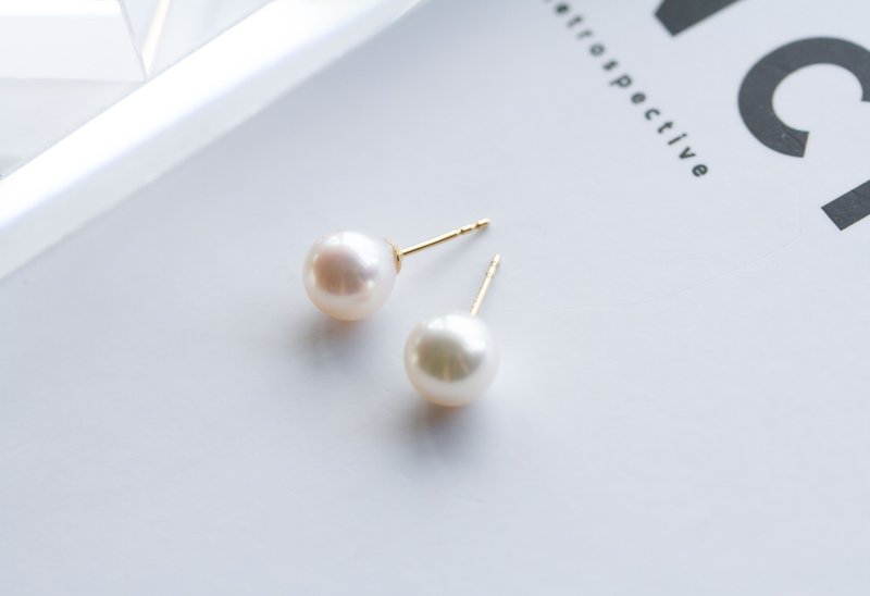 あこや真珠 一粒 スタッドピアス　14kgf / Akoya Pearl Solitaire Stud Earrings 14K Gold Filled - 耳環/耳夾/耳骨夾 - 珍珠 白色