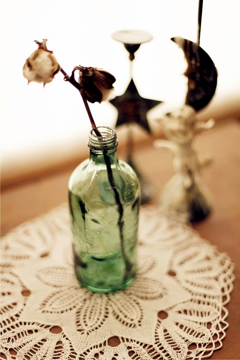【好日戀物】日本VINTAGE早期手吹玻璃瓶 - 擺飾/家飾品 - 玻璃 綠色
