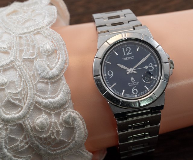 ジャンク SEIKO クォーツ腕時計 A3032 ジャンク SEIKO クォーツ腕時計 A3032