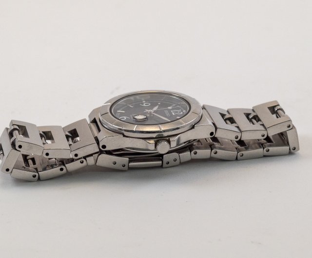 Seiko LUKIA women 30mm Blue Dial Perpetual calendar quartz Ref